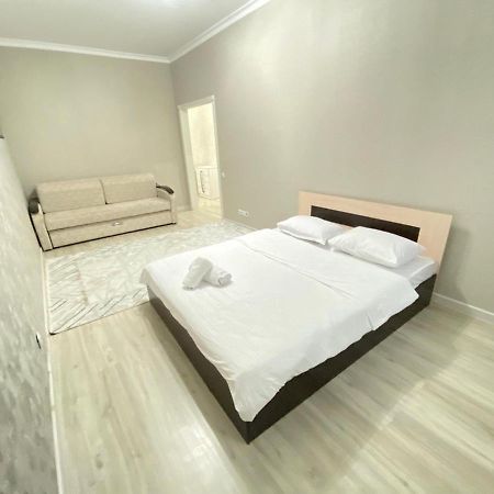 Whitehome In Panorama Park Astana Dış mekan fotoğraf